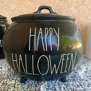 New with tags Rae Dunn Black Happy Halloween cauldron canister Candy bowl NWT
